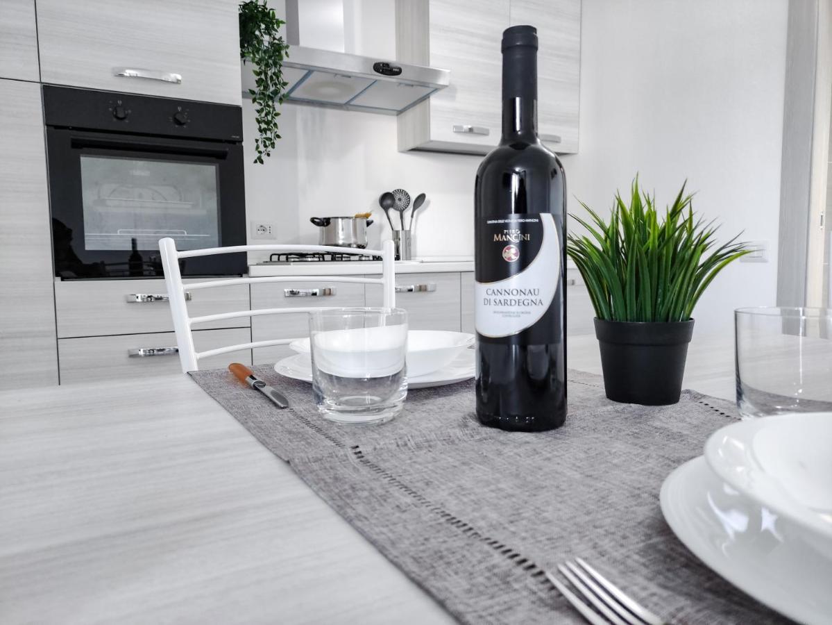 Diletta Apartment Тортолі Екстер'єр фото