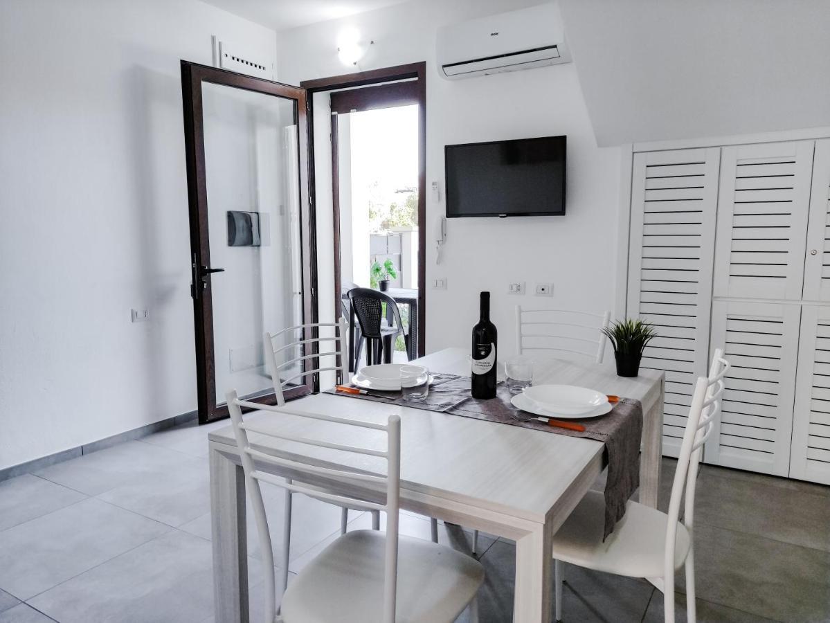 Diletta Apartment Тортолі Екстер'єр фото