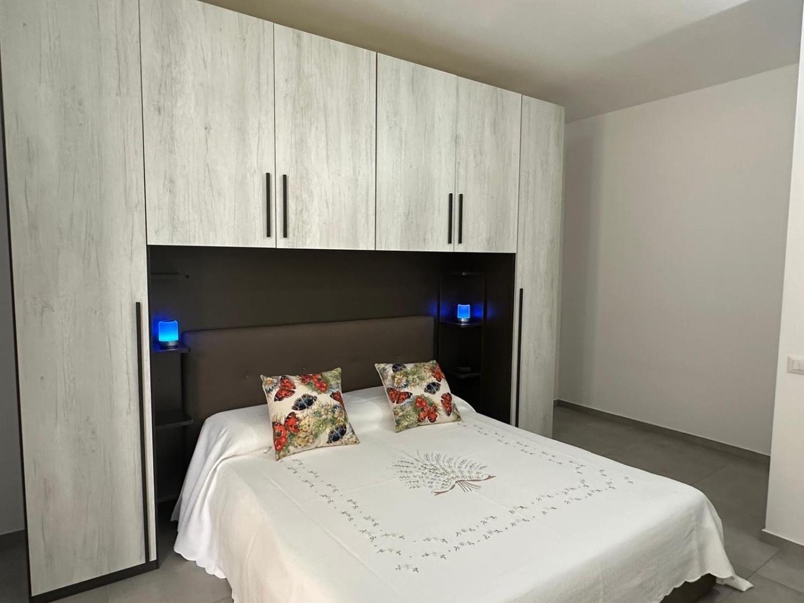 Diletta Apartment Тортолі Екстер'єр фото