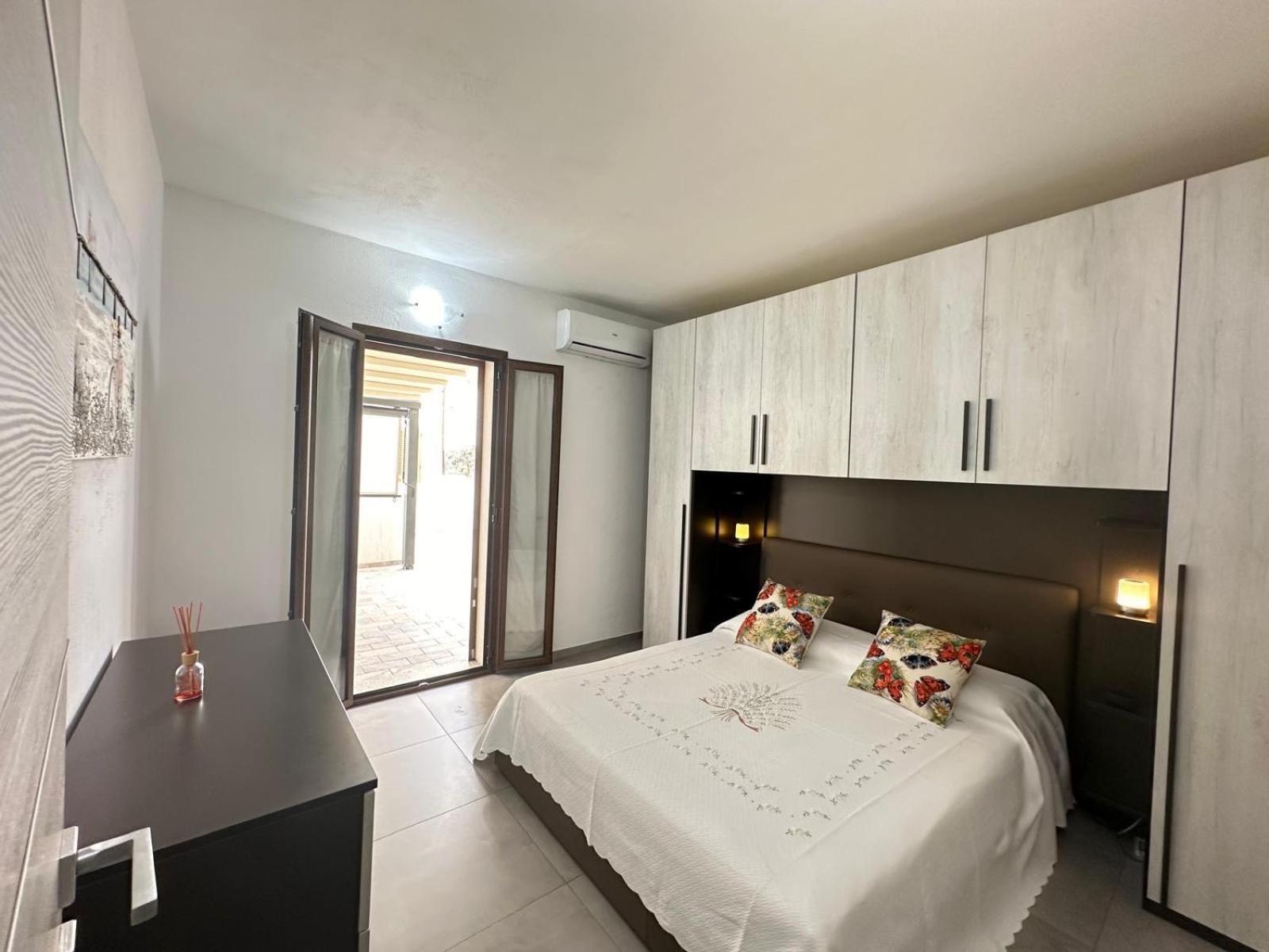 Diletta Apartment Тортолі Екстер'єр фото